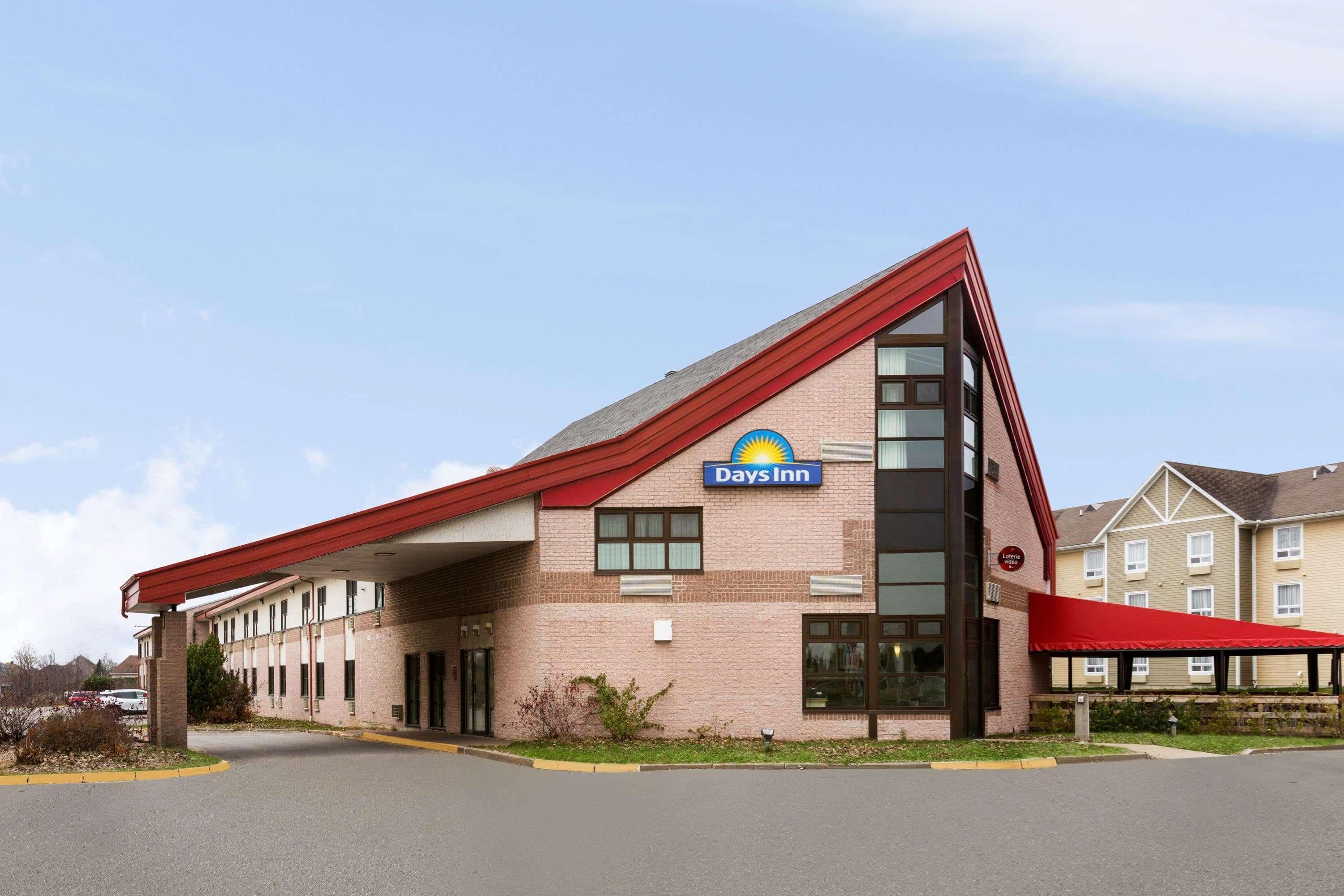 Days Inn By Wyndham Trois-Rivières Exterior foto