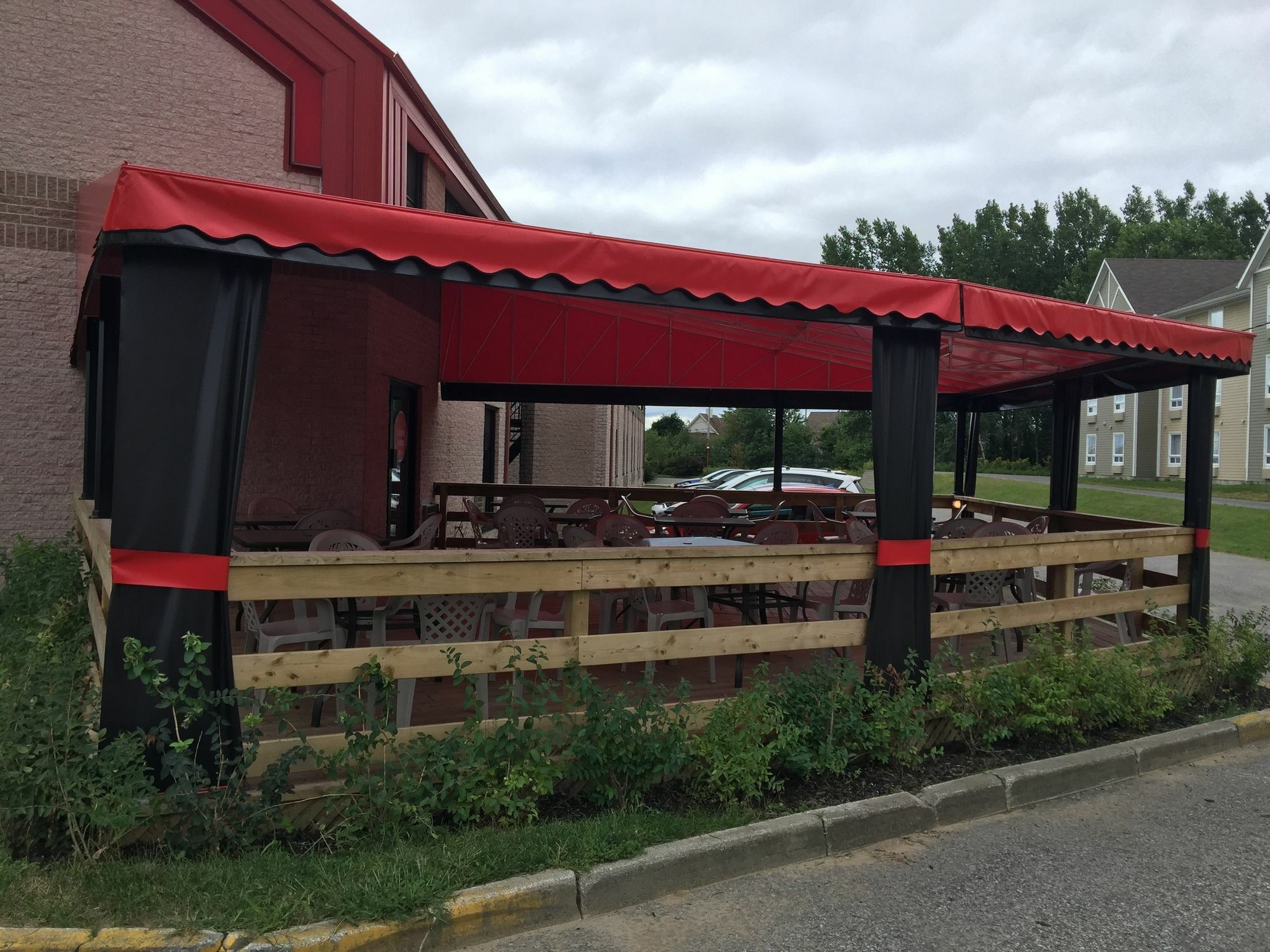 Days Inn By Wyndham Trois-Rivières Exterior foto